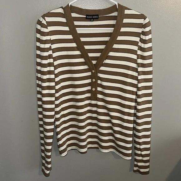Modern Works Women’s Striped Puff Shoulder Top - Picture 2 of 6